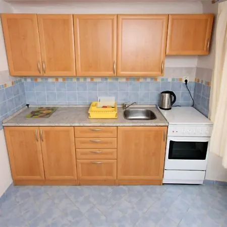 At The Golden Plough Lägenhet