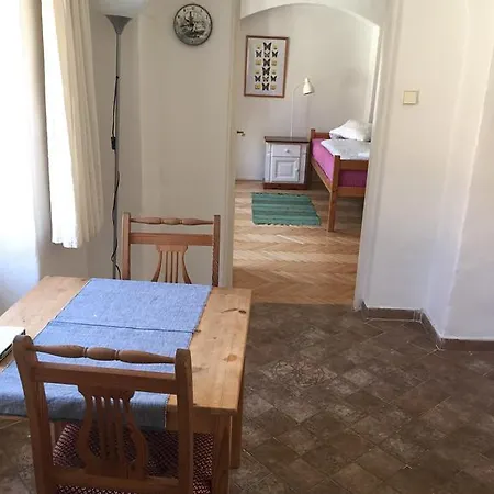 At The Golden Plough Appartement Prague