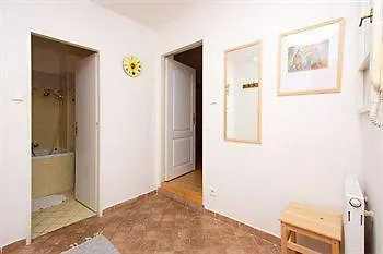 Apartment Apartments At The Golden Plough Prague