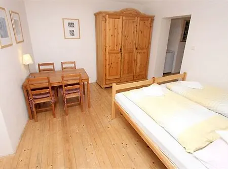 Apartment Apartments At The Golden Plough *