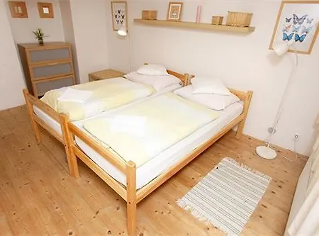 Apartments At The Golden Plough *