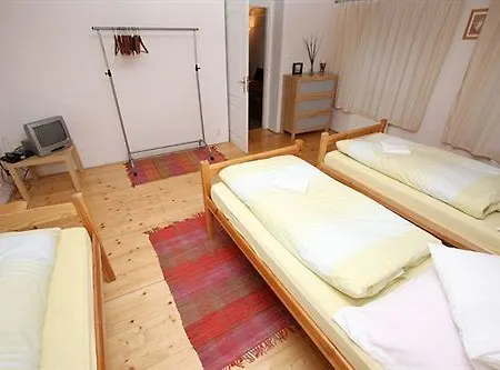 Apartments At The Golden Plough Apartment