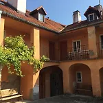 Apartments At The Golden Plough Prague