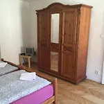 Apartment Apartments At The Golden Plough *