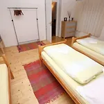 Apartments At The Golden Plough *