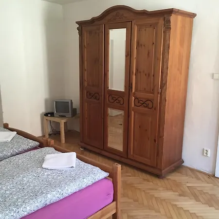 Apartament At The Golden Plough *
