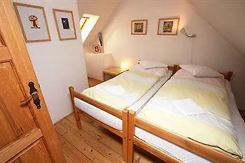 At The Golden Plough Apartament Praga